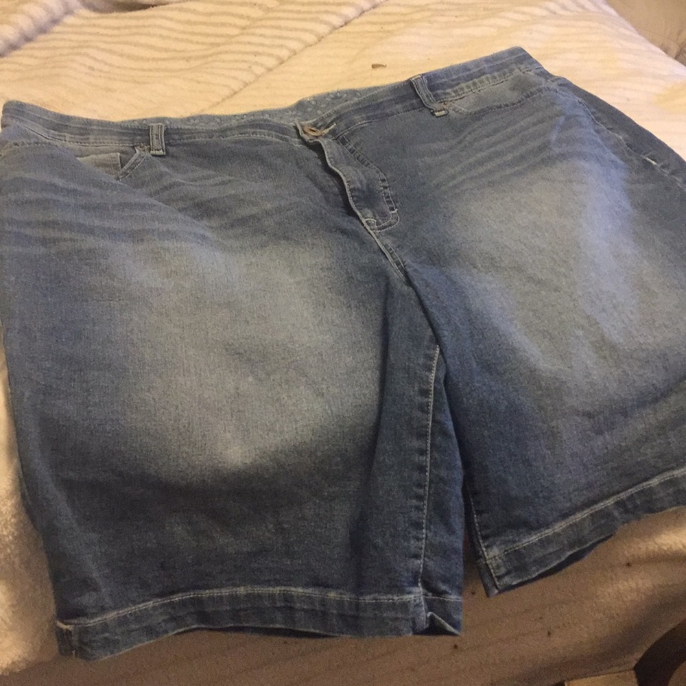 Shorts like new